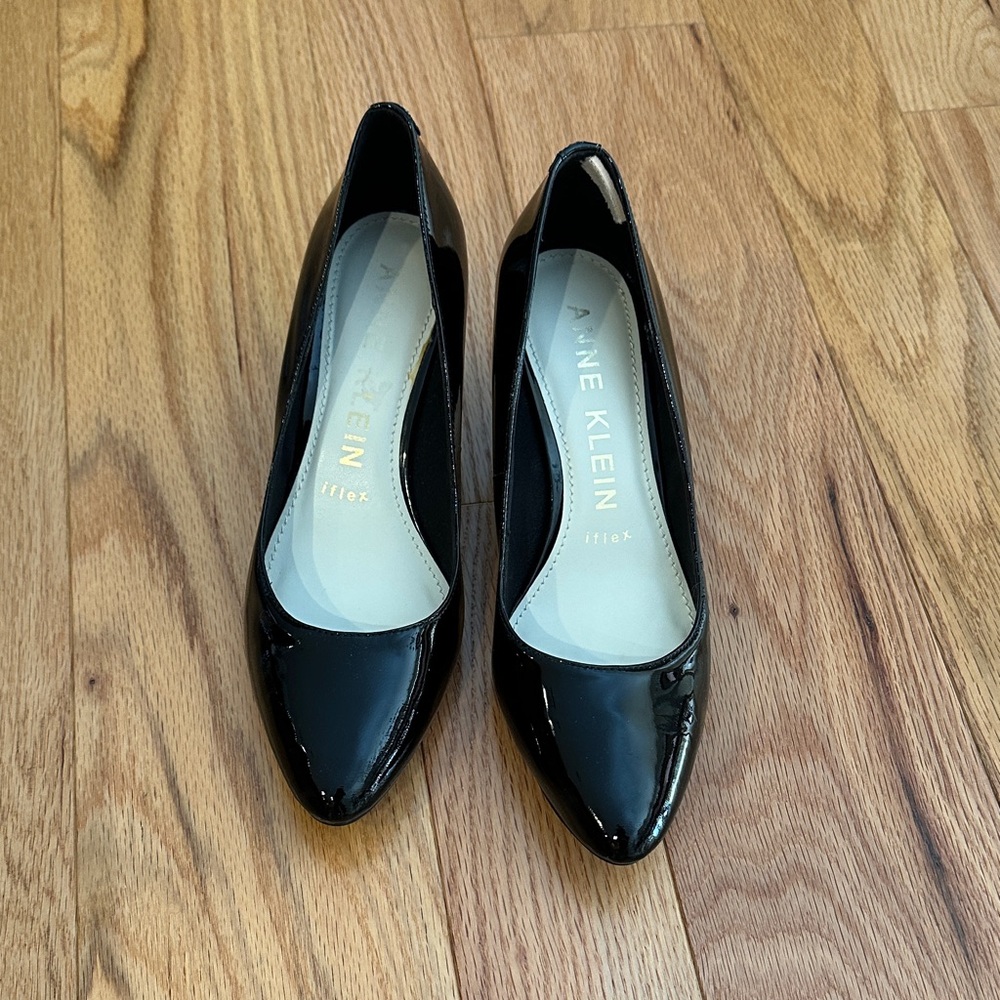 Anne Klein Black Patent Heels